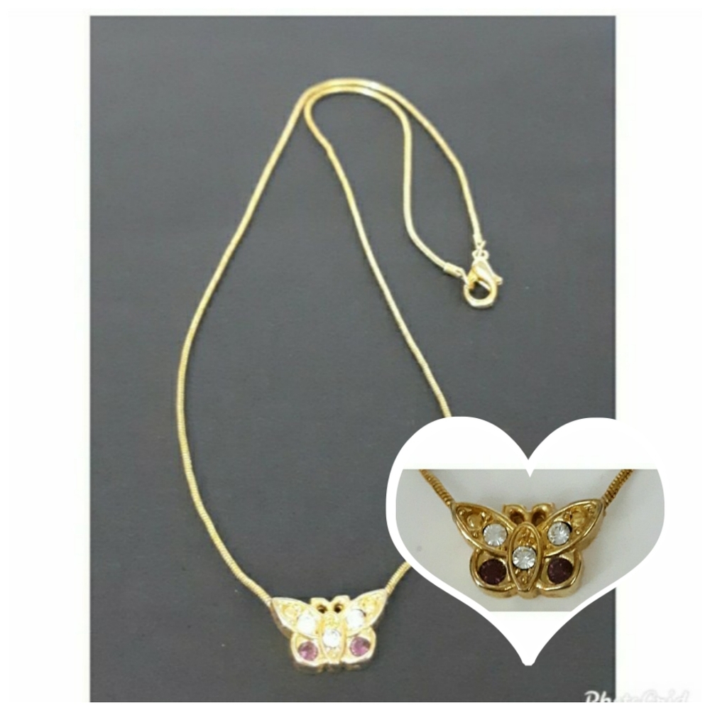 Vintage Avon Goldtone Butterfly pendant Necklace Womens Jewelry